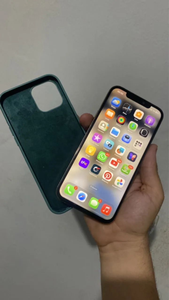 iPhone 12 Pro Max 128 meu de uso funcionando tudo normal - Foto 2