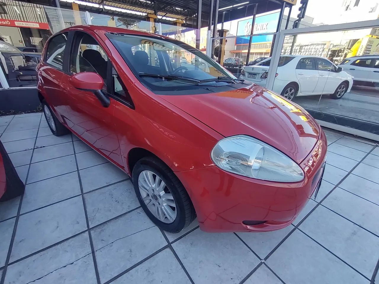 Fiat Punto Attractive 1.4 Fire Flex 8V 5P 2011 - Foto 5