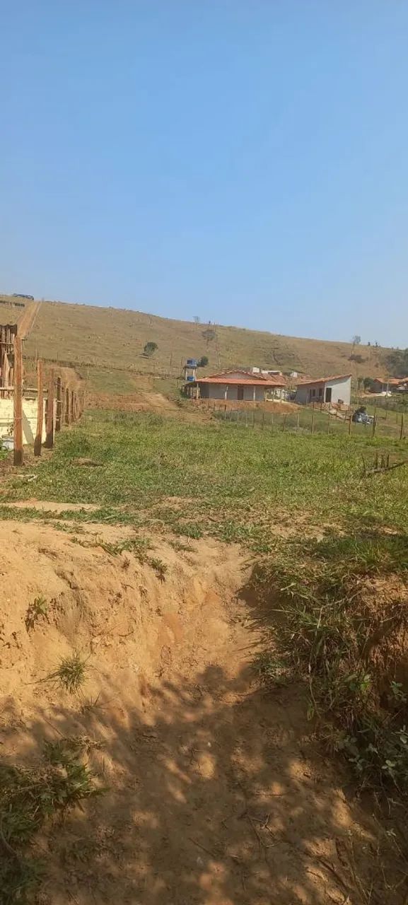 Vendo terreno área rural 