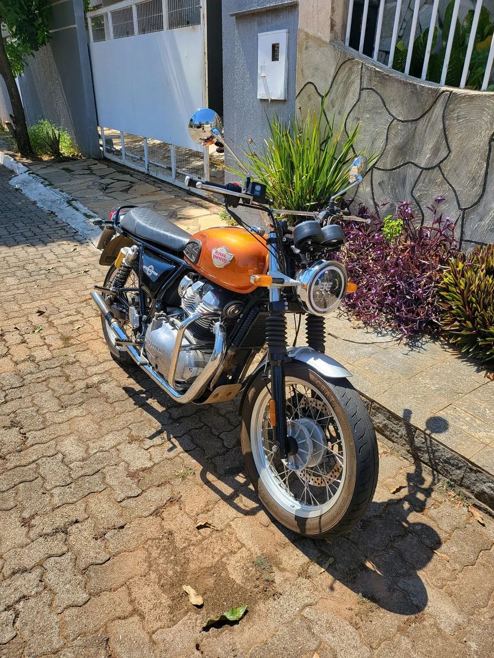 Royal Enfield Interceptor 650 - Foto 4