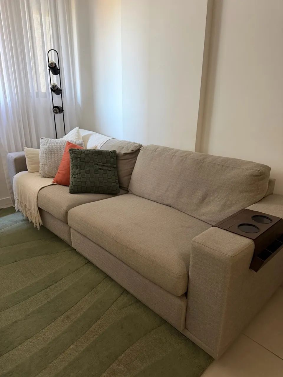 Sofá 2,40m linho cinza da guido - Foto 2