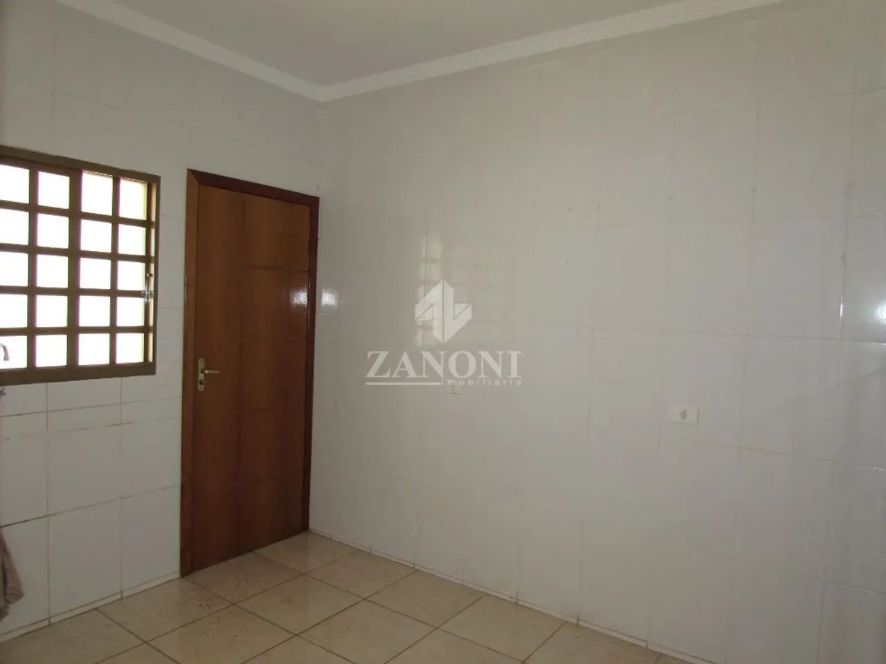Locação de Casas / Padrão na cidade de Sarandi - Foto 4