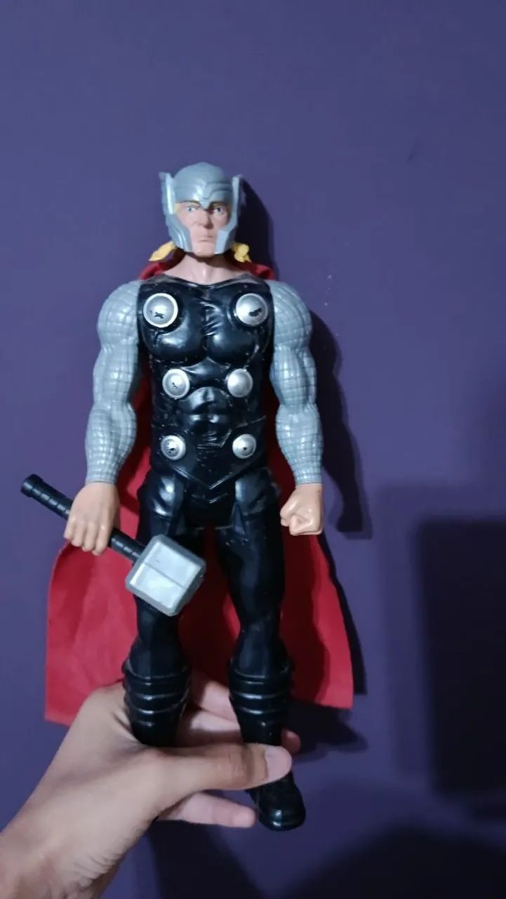 Super heróis de brinquedo  - Foto 3