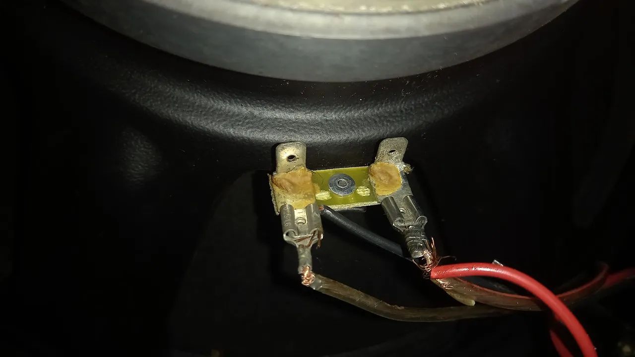 Auto falantes seleniun jbl 15 polegadas 250w rms  15pw3 - Foto 4
