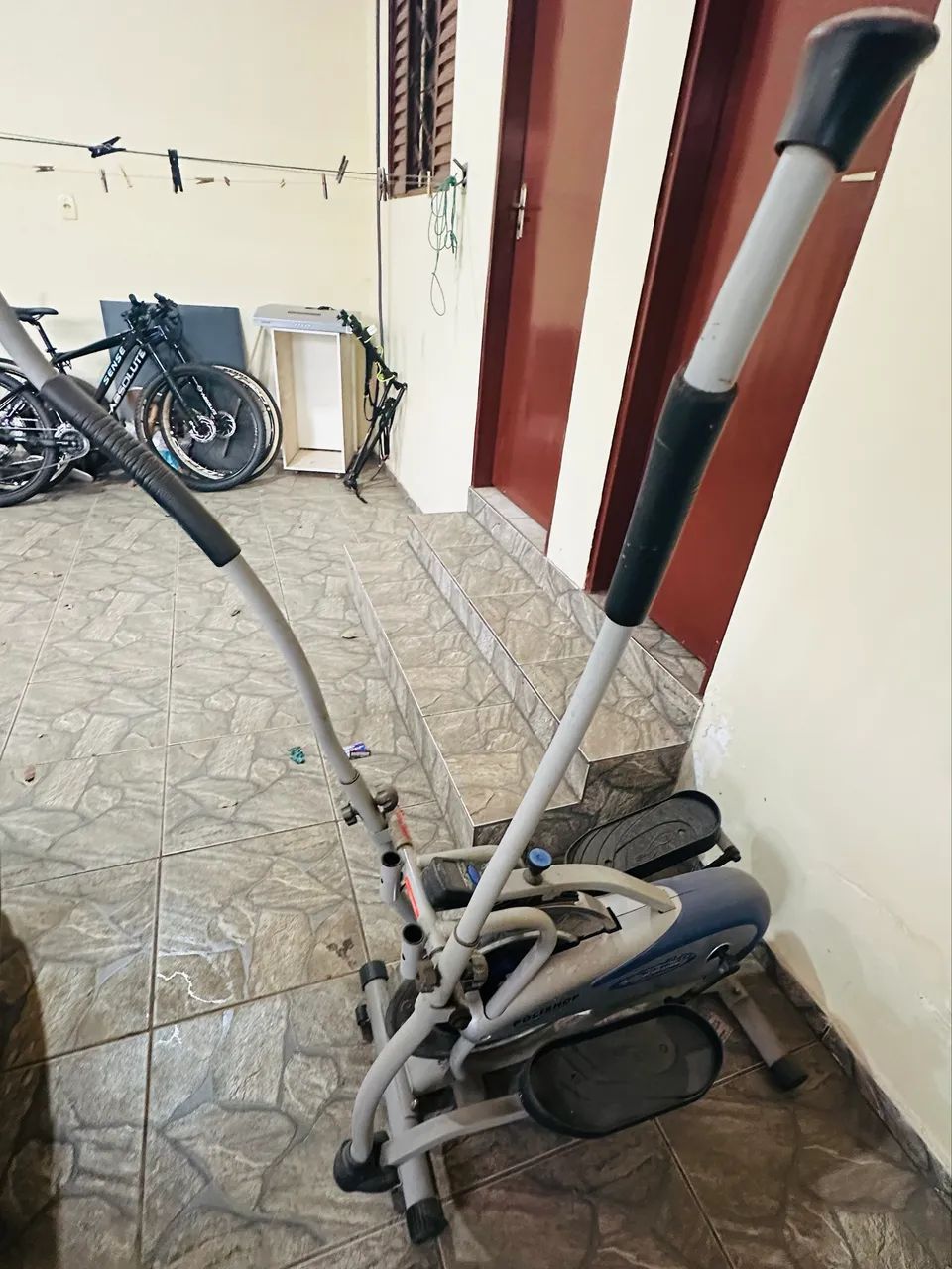 Aparelho Elíptico ? Polishop | BEM CONSERVADO - Foto 2