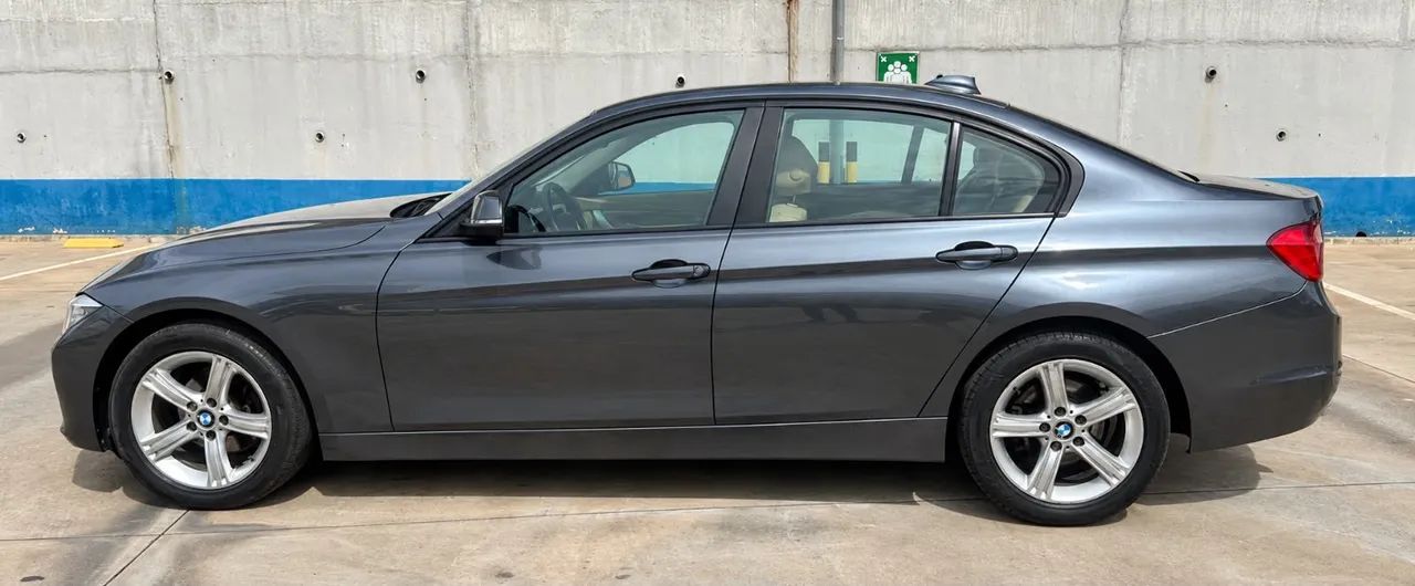 BMW 320I 2.0 16V TURBO GASOLINA 4P AUTOMÁTICO 2014