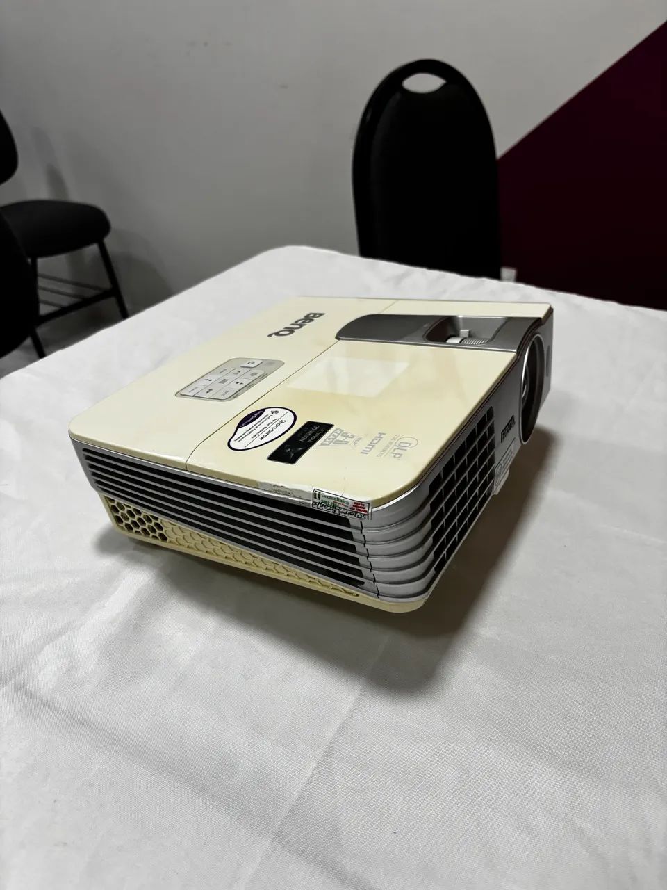 Projetor Benq funcionando perfeitamente, 2500 lumens  - Foto 2