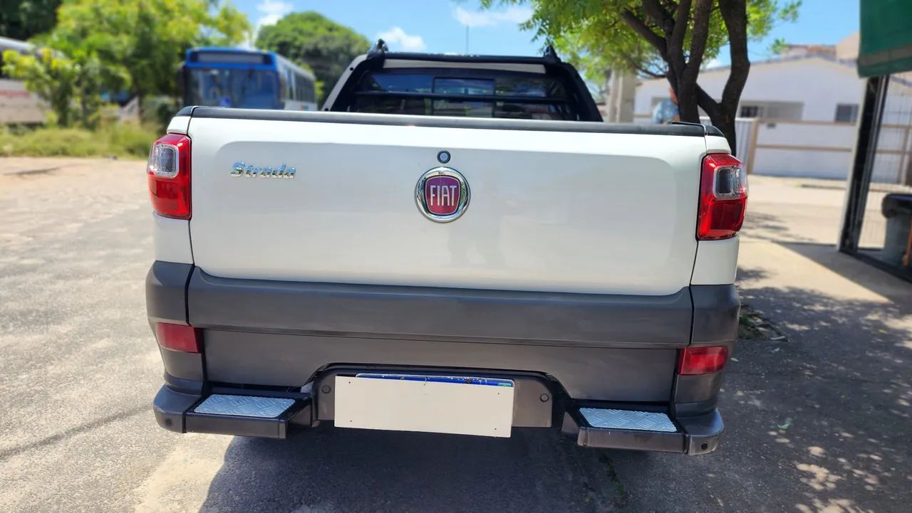 Fiat Strada Freedom 1.4 Flex 8V CS 2020 - Foto 3