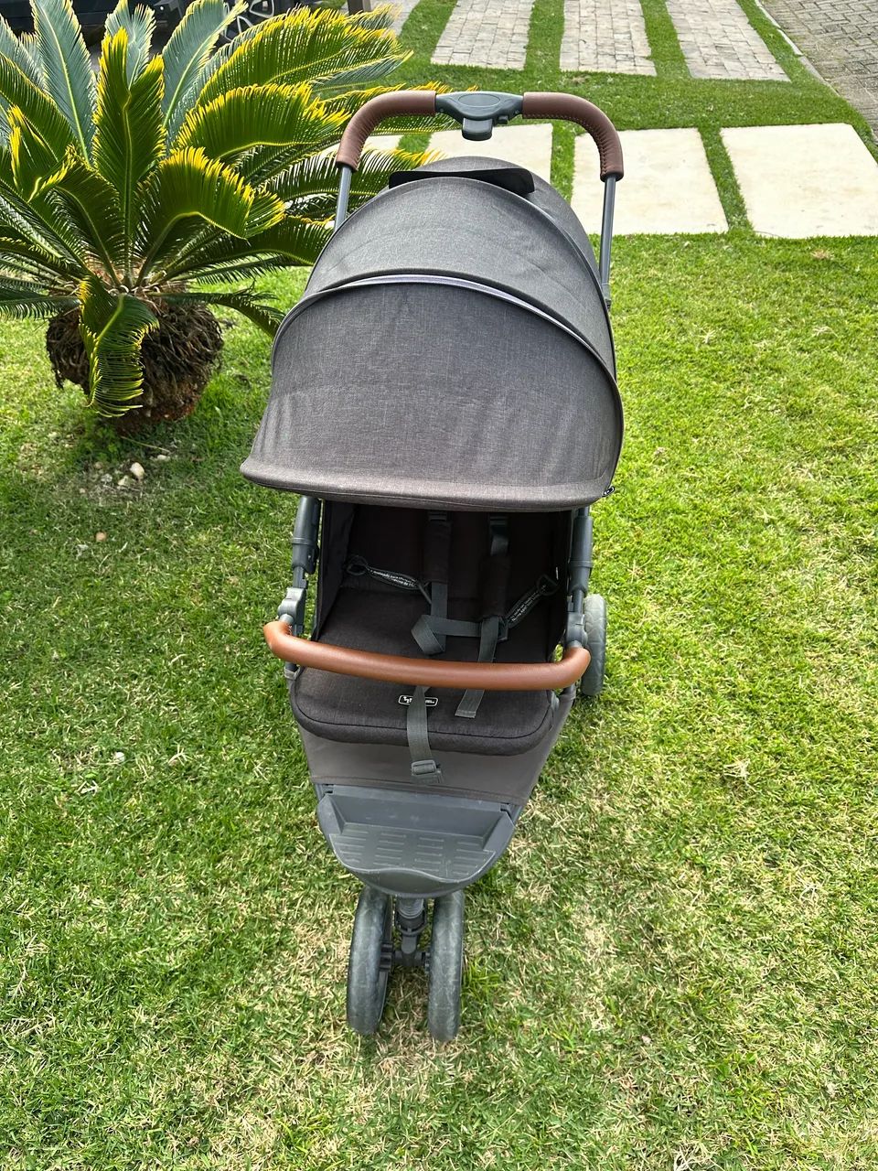 Carrinho de Bebê Moderno e prático  - Foto 5