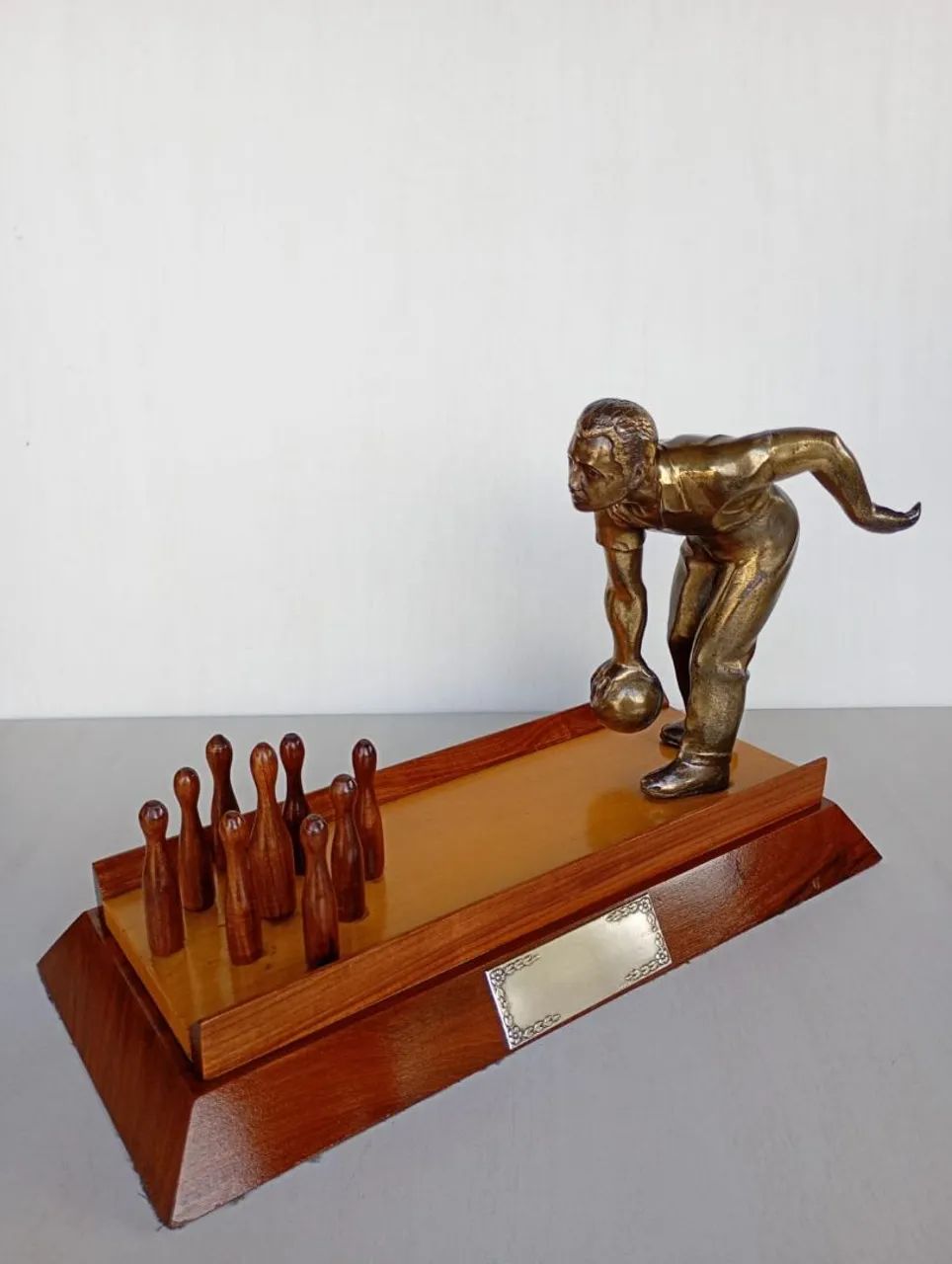 Troféu antigo de boliche 