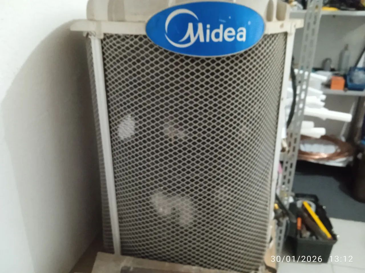 Aparelho de ar condicionado 18000 BTUs 