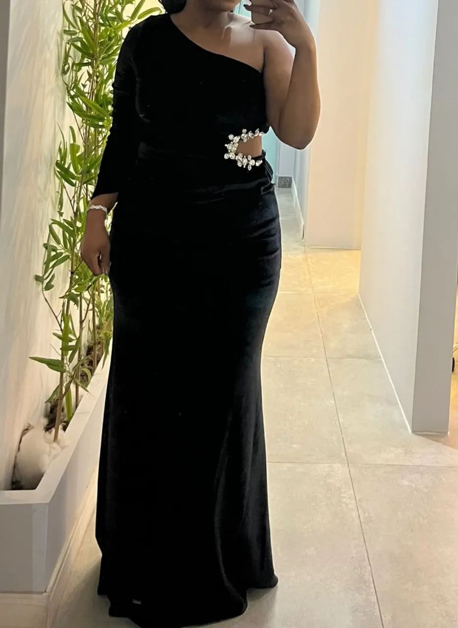 Vestido preto festa