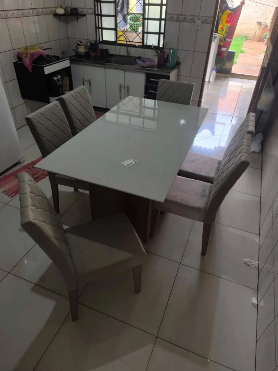 Mesa de jantar com 6 cadeiras novas  - Foto 2