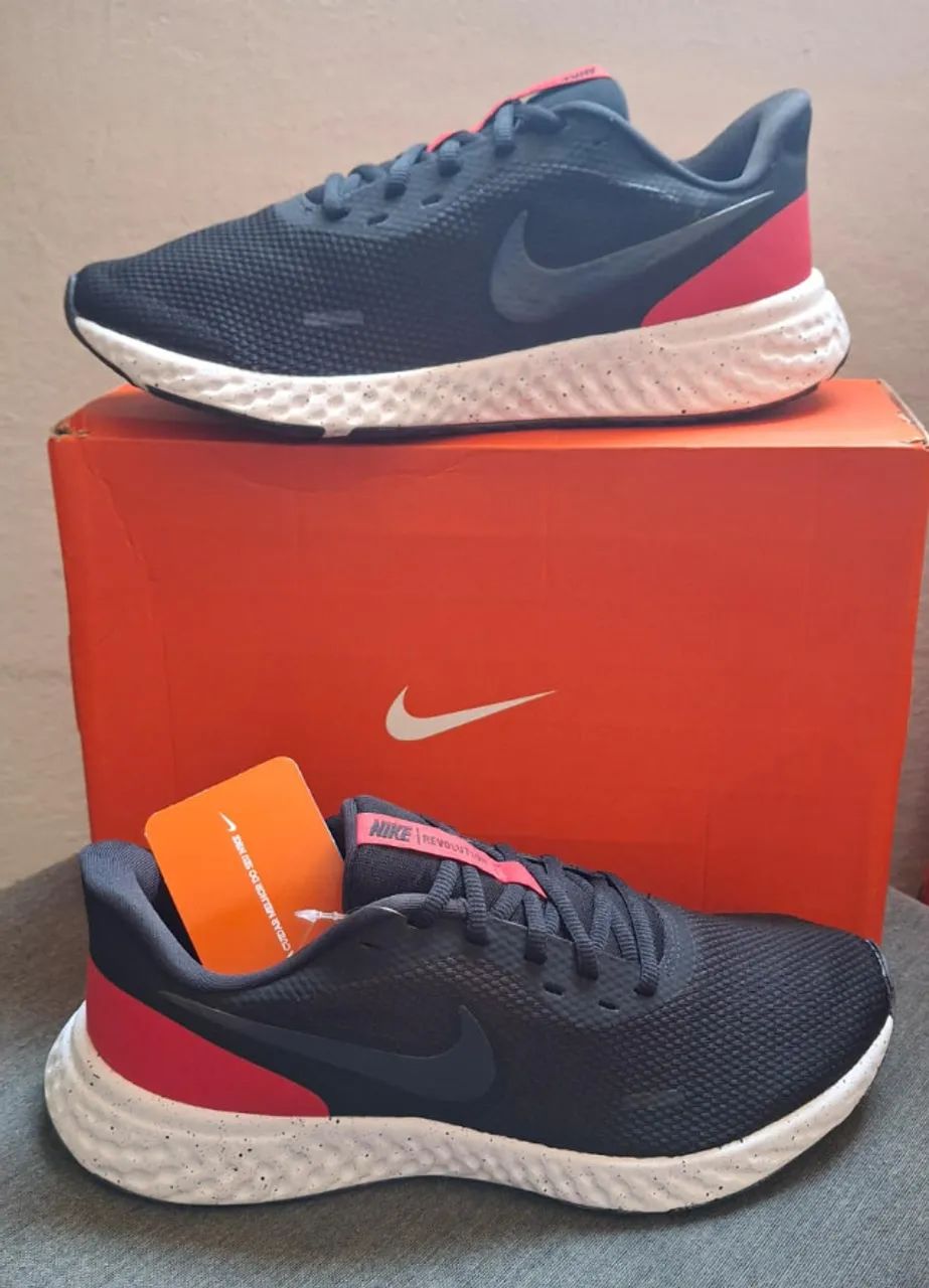 Tênis Original Nike Revolution 5 - Tamanho 39 - Foto 2
