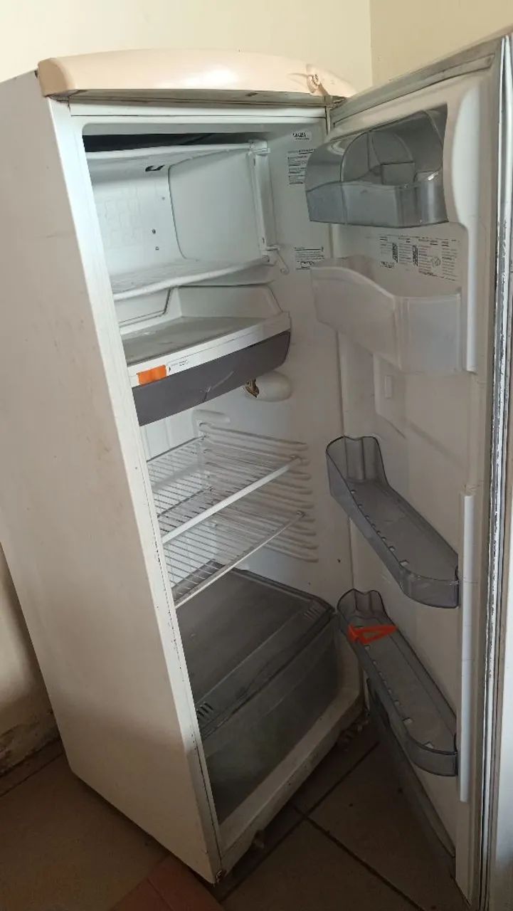 Geladeira Consul 