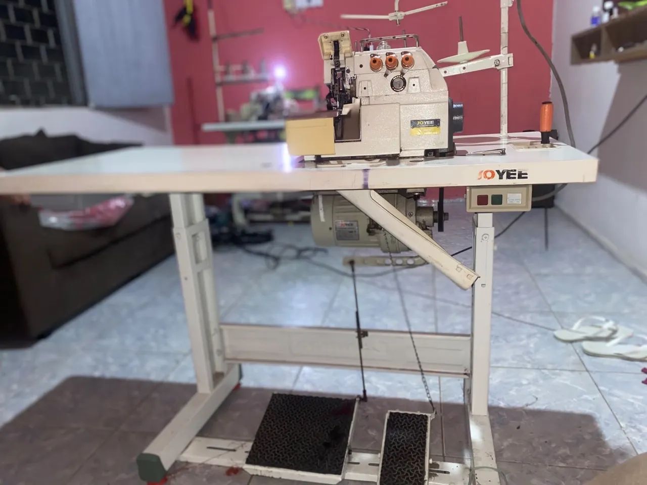 Máquina de costura 