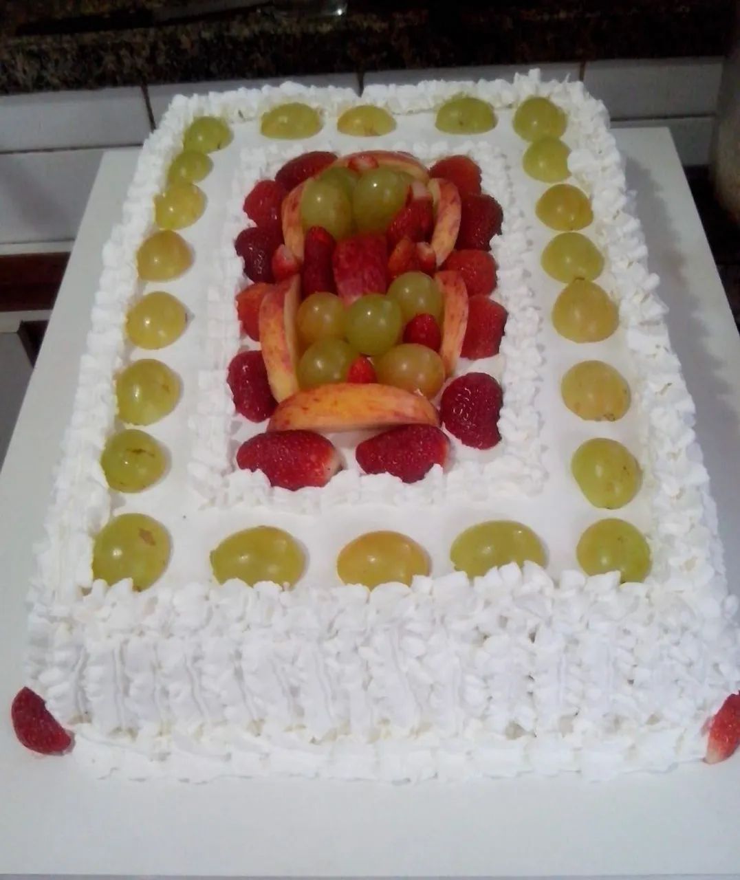 Torta de Frutas - Classica dos aniversários 