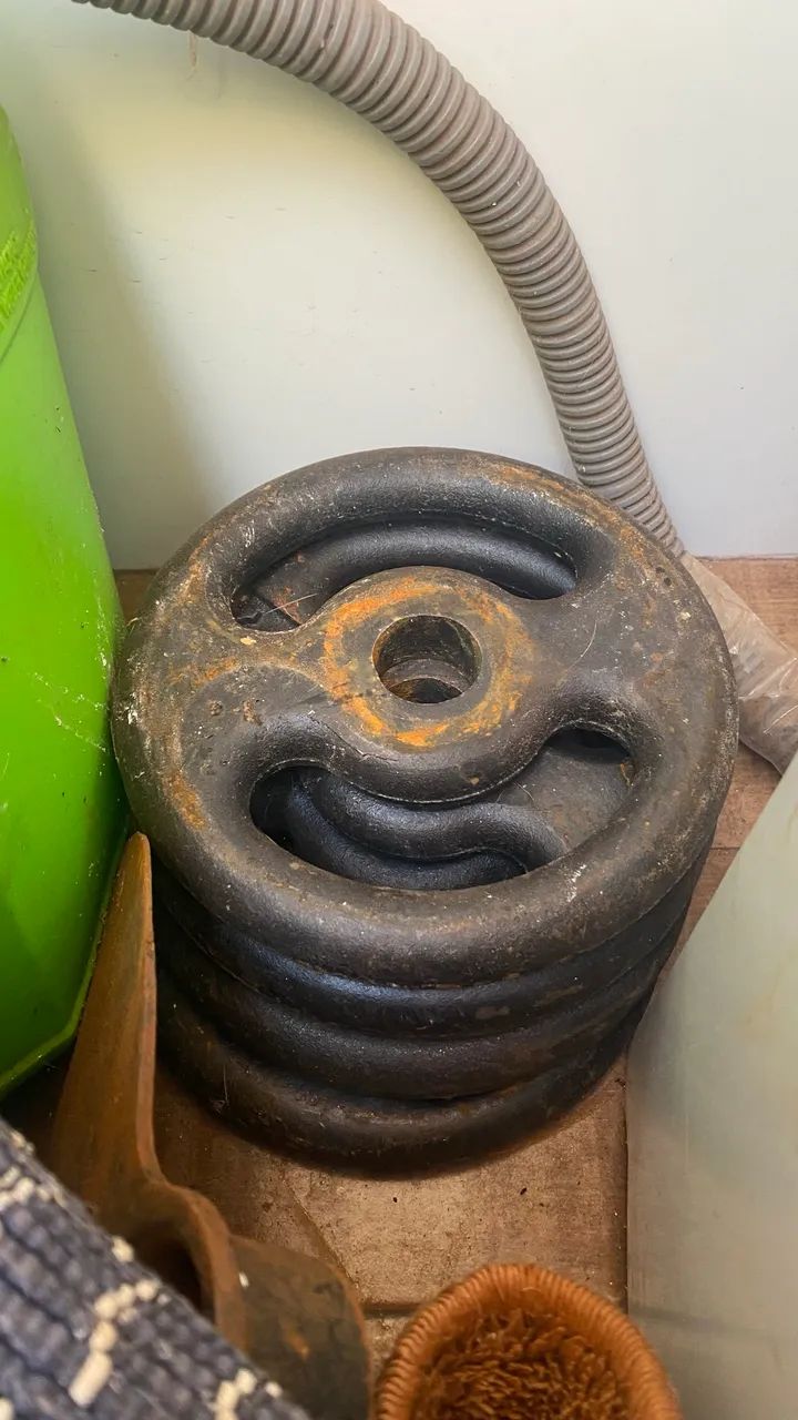 Barra e pesos de treino - Foto 2
