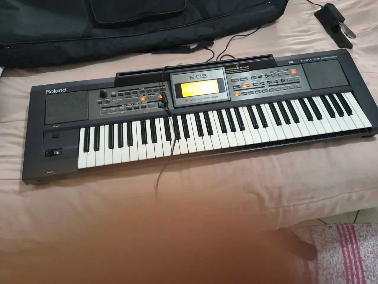 TECLADO ROLAND E 09