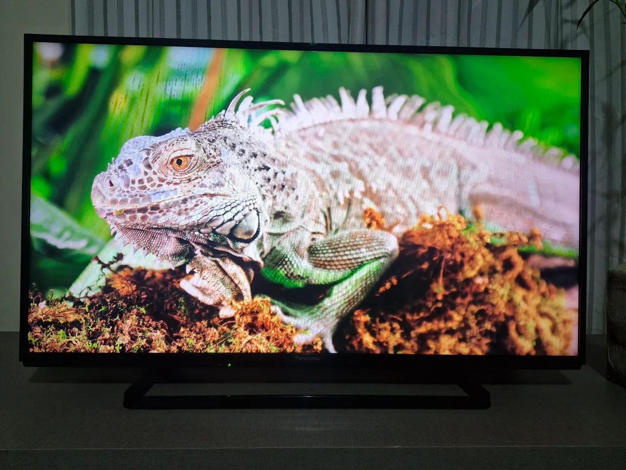 SMART TV PANASONIC 40 POLEGADAS - Foto 2