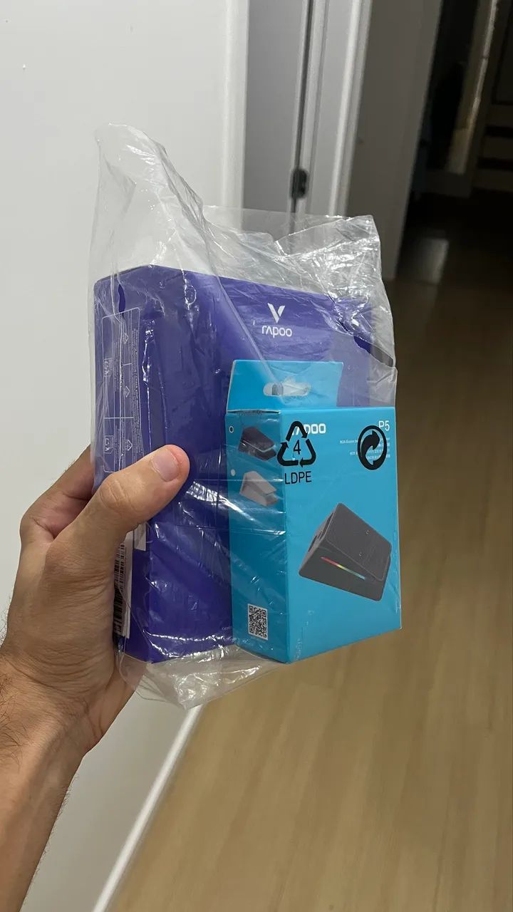 Mouse Rapoo VT7 Max, com dock de carregamento sensor PAW 3950 ultimate 