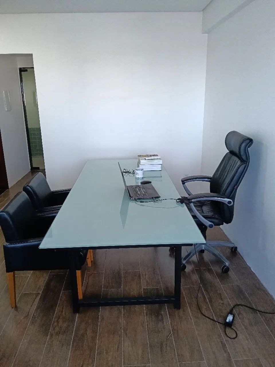 Mesa de reunião  - Foto 5