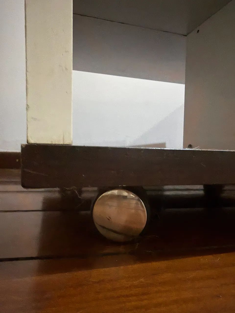 Mesa de Centro com Rodízios e Tampo Decorativo - Foto 2