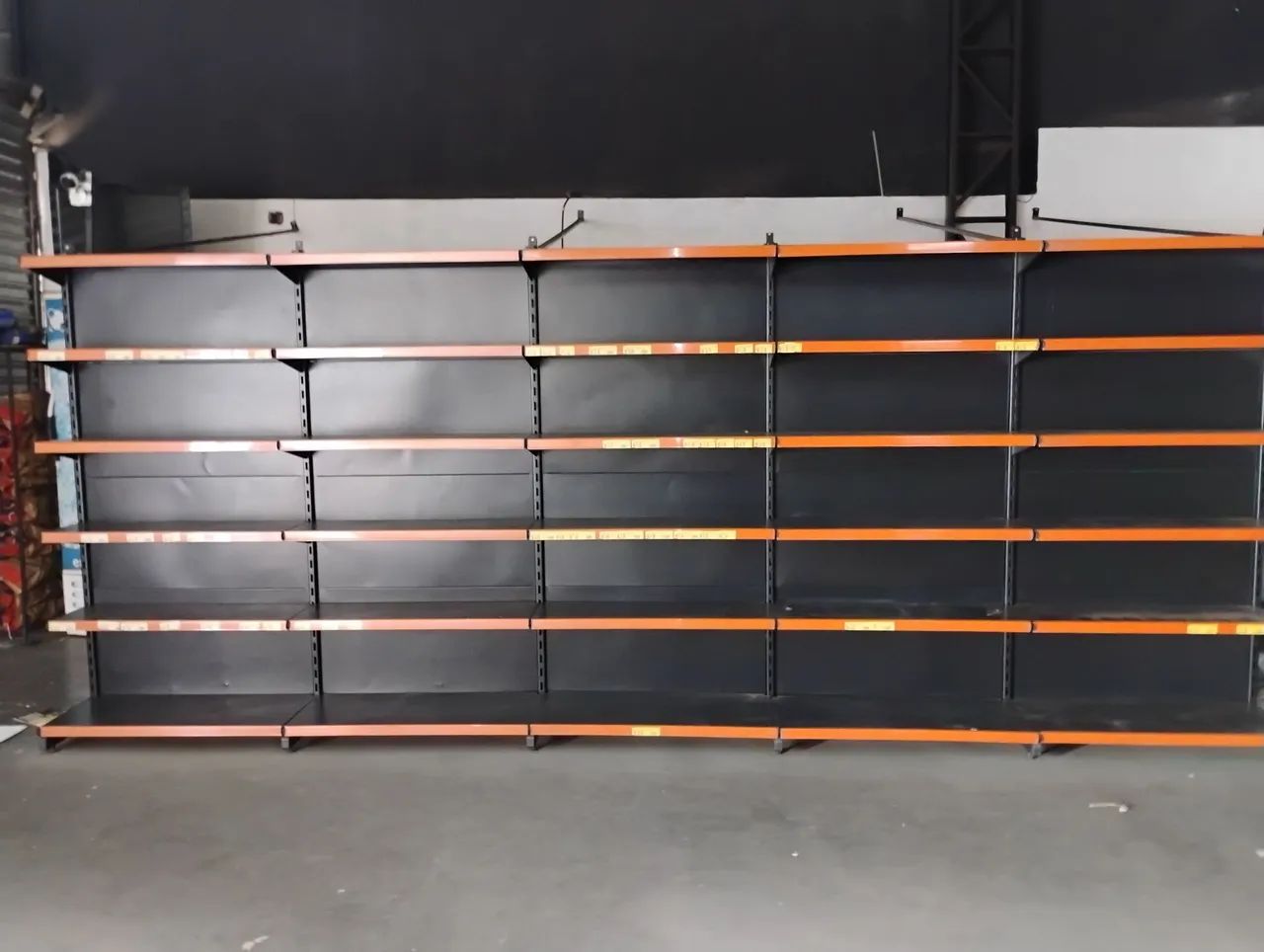 Gôndolas em aço reforçado  - Foto 2