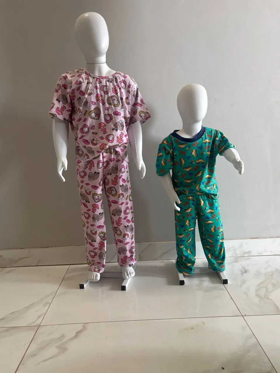 Manequins semi novos