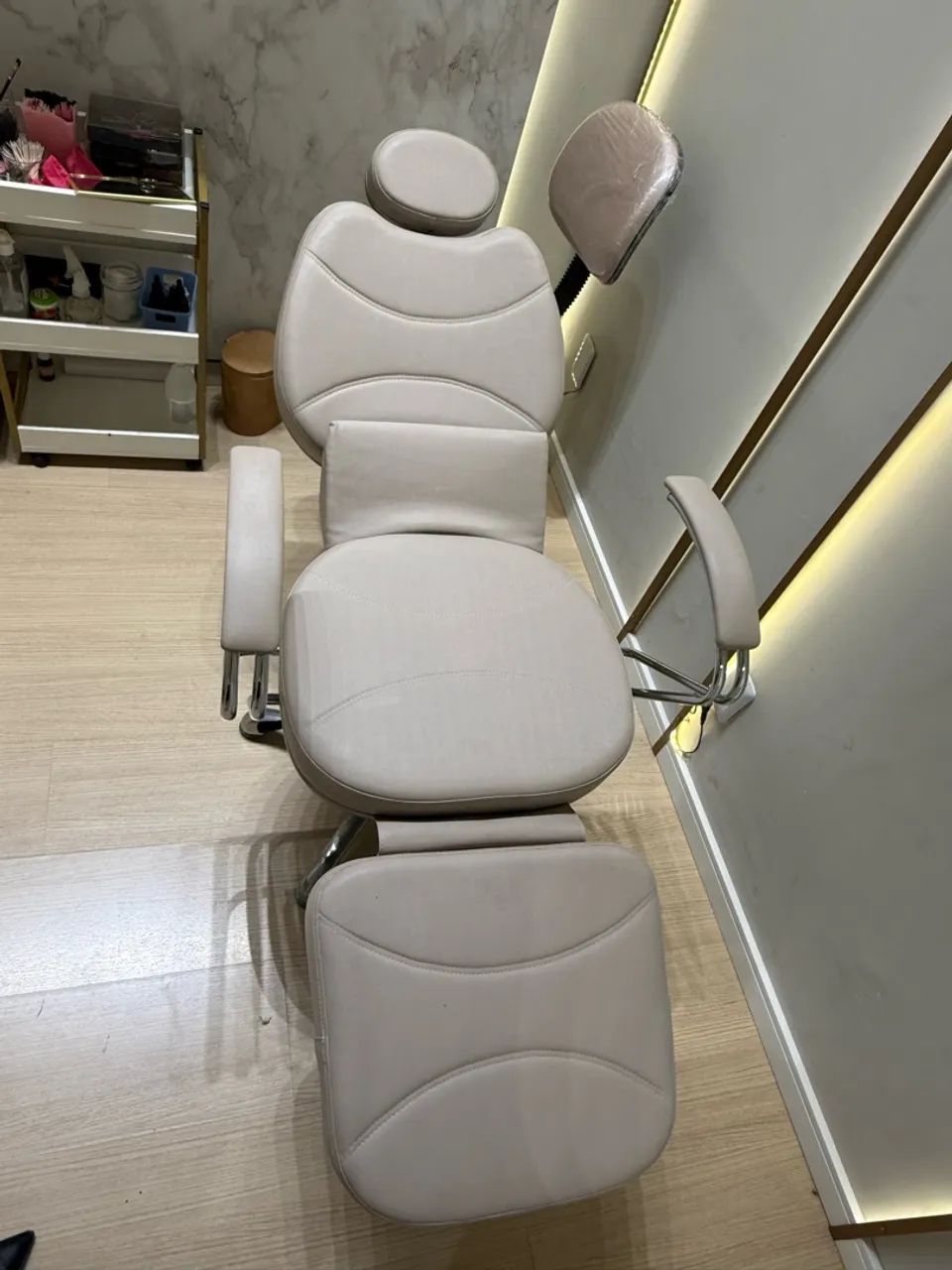 Cadeira e maca estética 