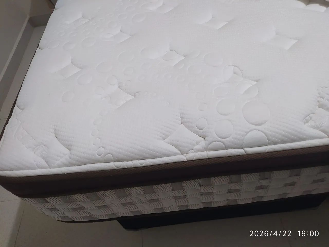 Colchão King luxo com massageador  - Foto 2