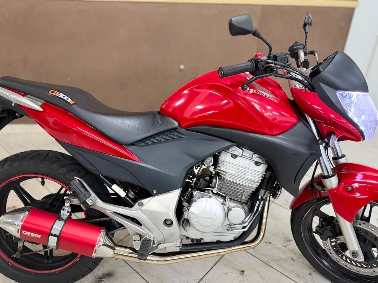 DORE DE CB300