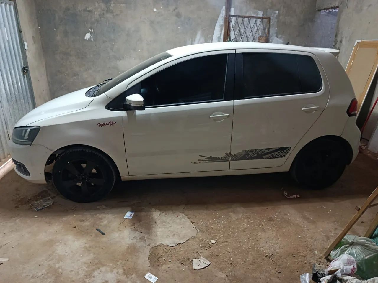 Volkswagen Fox 1.6 MI TOTAL FLEX 8V 5P 2016
