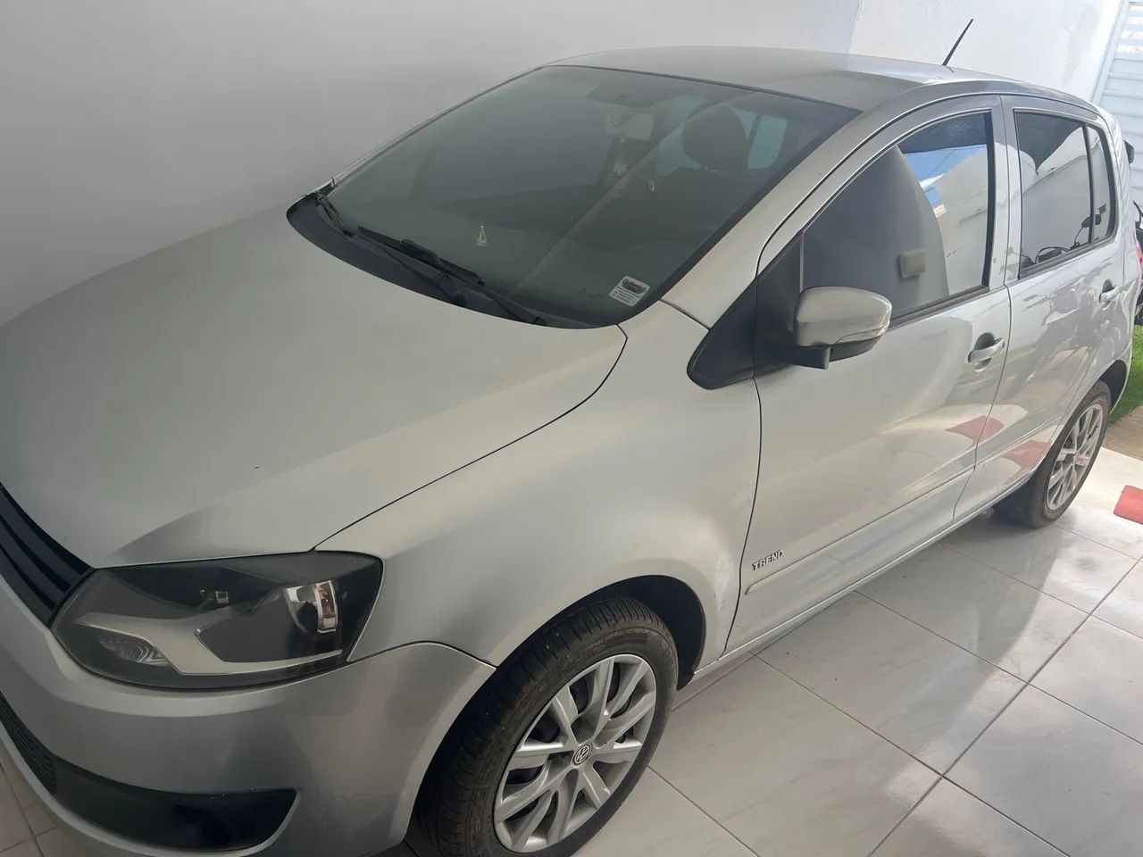 Volkswagen Fox Fox 1.0 Mi Total Flex 8V 5p 2011