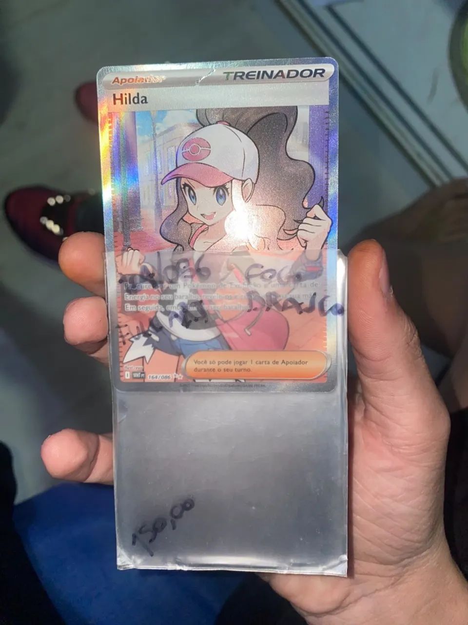 Carta Pokémon colecionável 