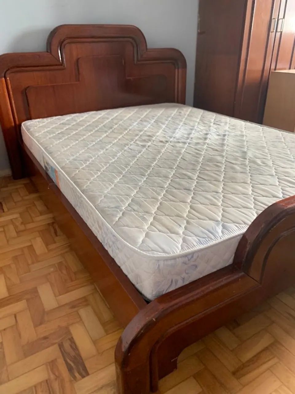 Cama de casal com colchão - Foto 2