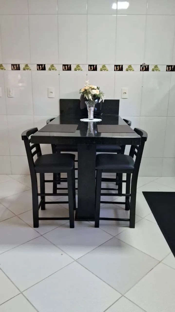 Banquetas estofadas $175 cada 