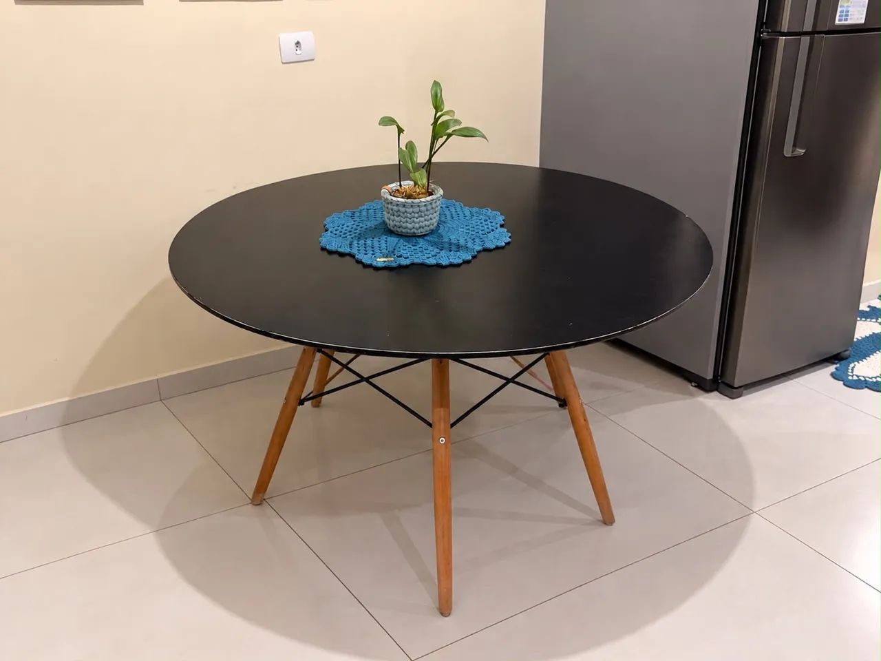 Vende-se Mesa de Jantar 