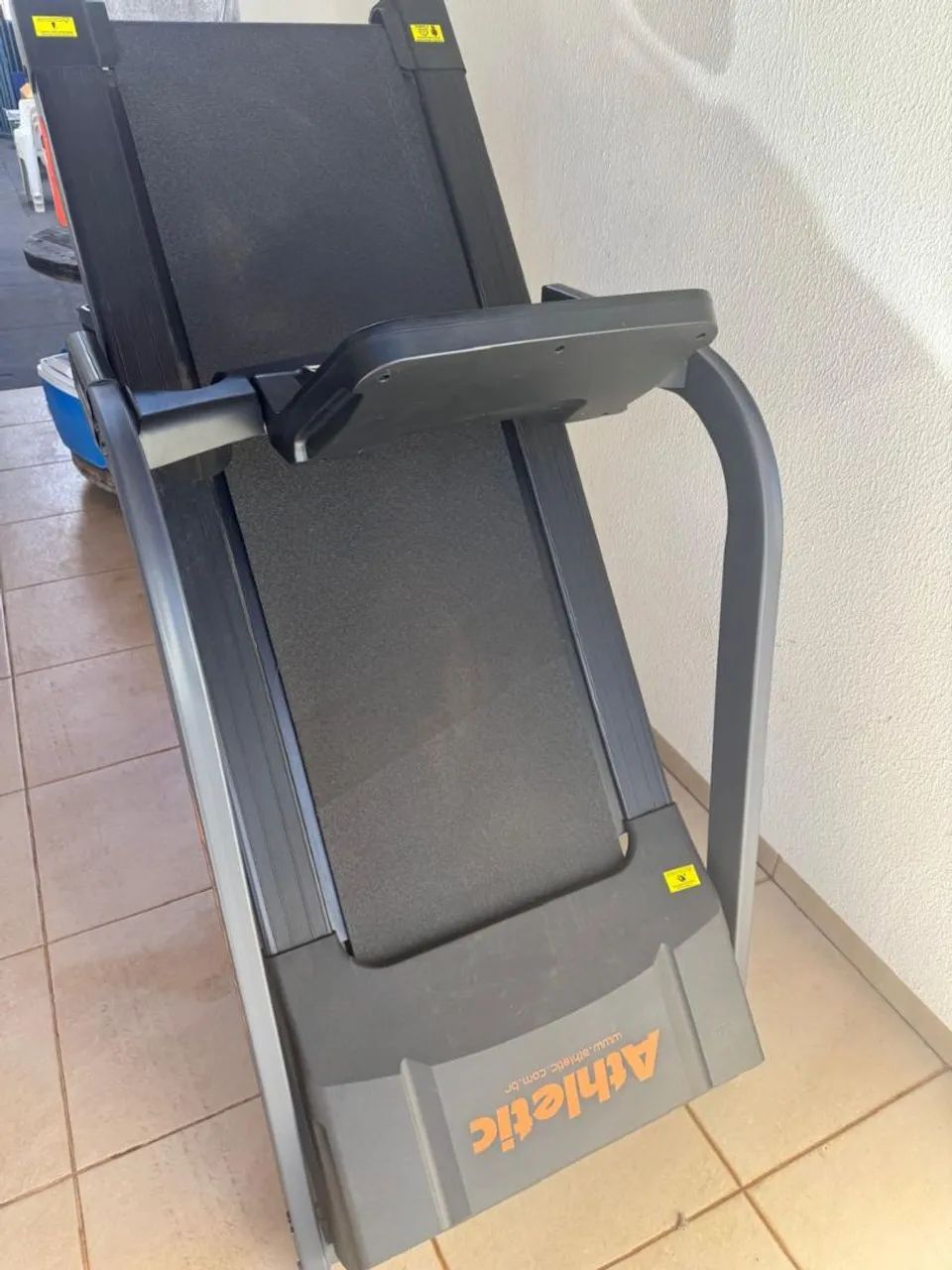 ? **VENDO ESTEIRA ATHLETIC PERFORMANCE 610T - SEMINOVA**<br> - Foto 4