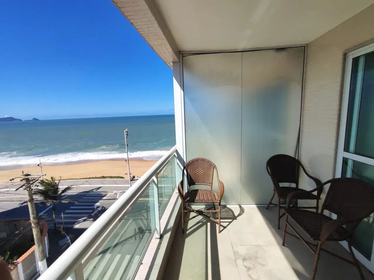 Flat mobiliado  com vista para o mar - Foto 3