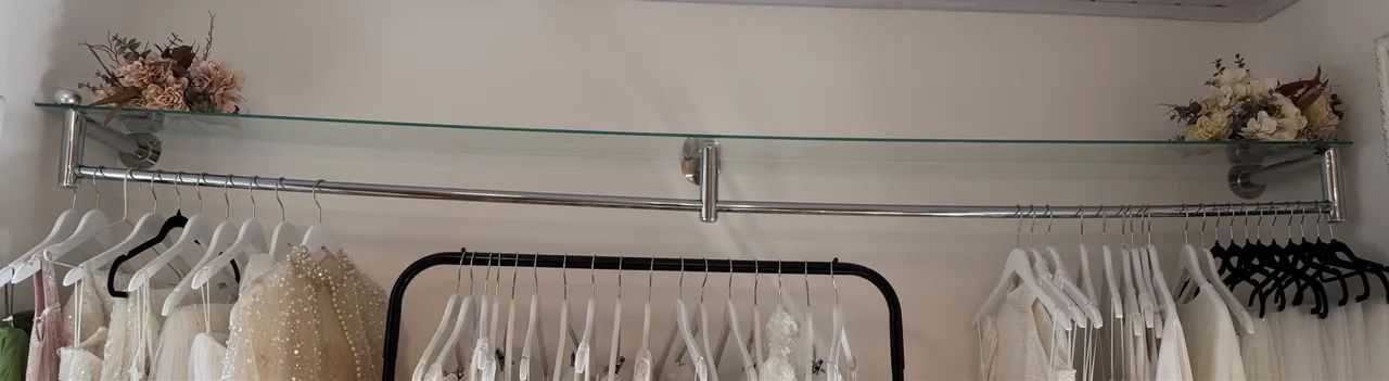 ARARA DE PAREDE COM PRATELEIRA DE VIDRO - 2,60m