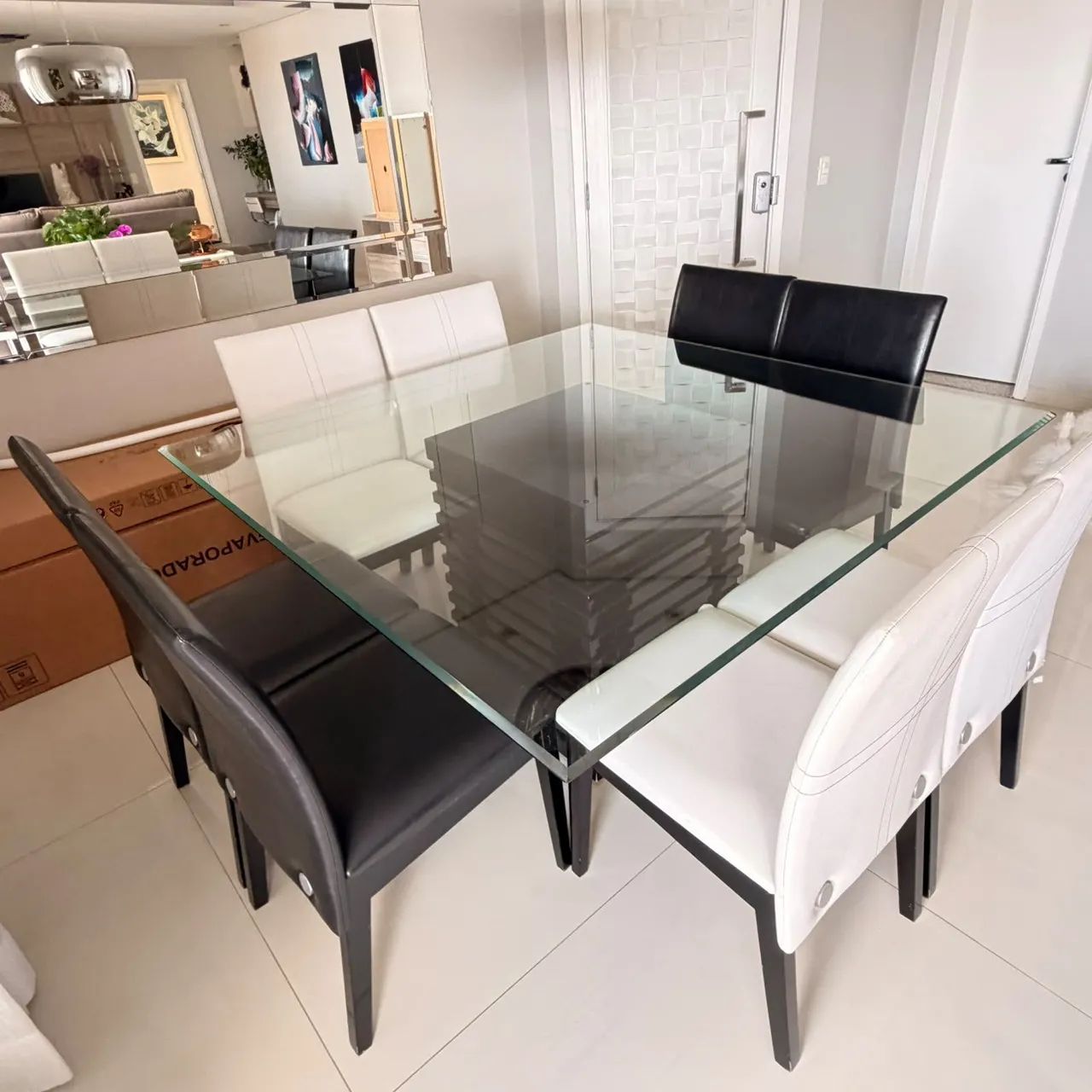 Mesa de jantar quadrada com 8 lugares - Foto 2