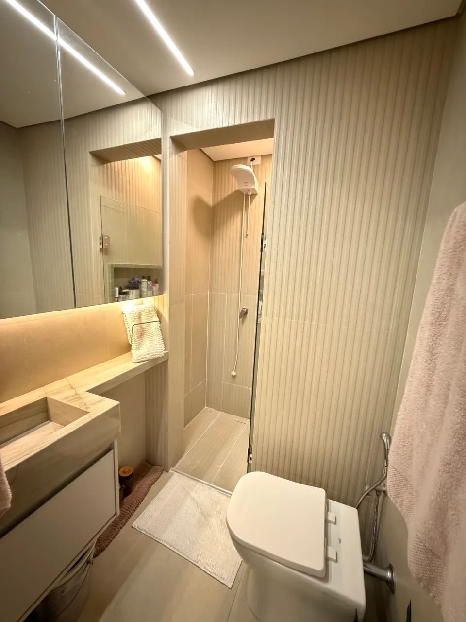 Lindo Quarto e Sala Mobiliado no Coração da Asa Sul - Foto 4