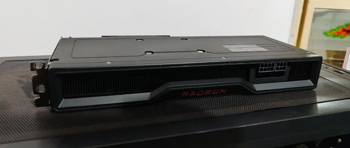 RX 6750XT 12GB FOUNDERS EDITION - Foto 2