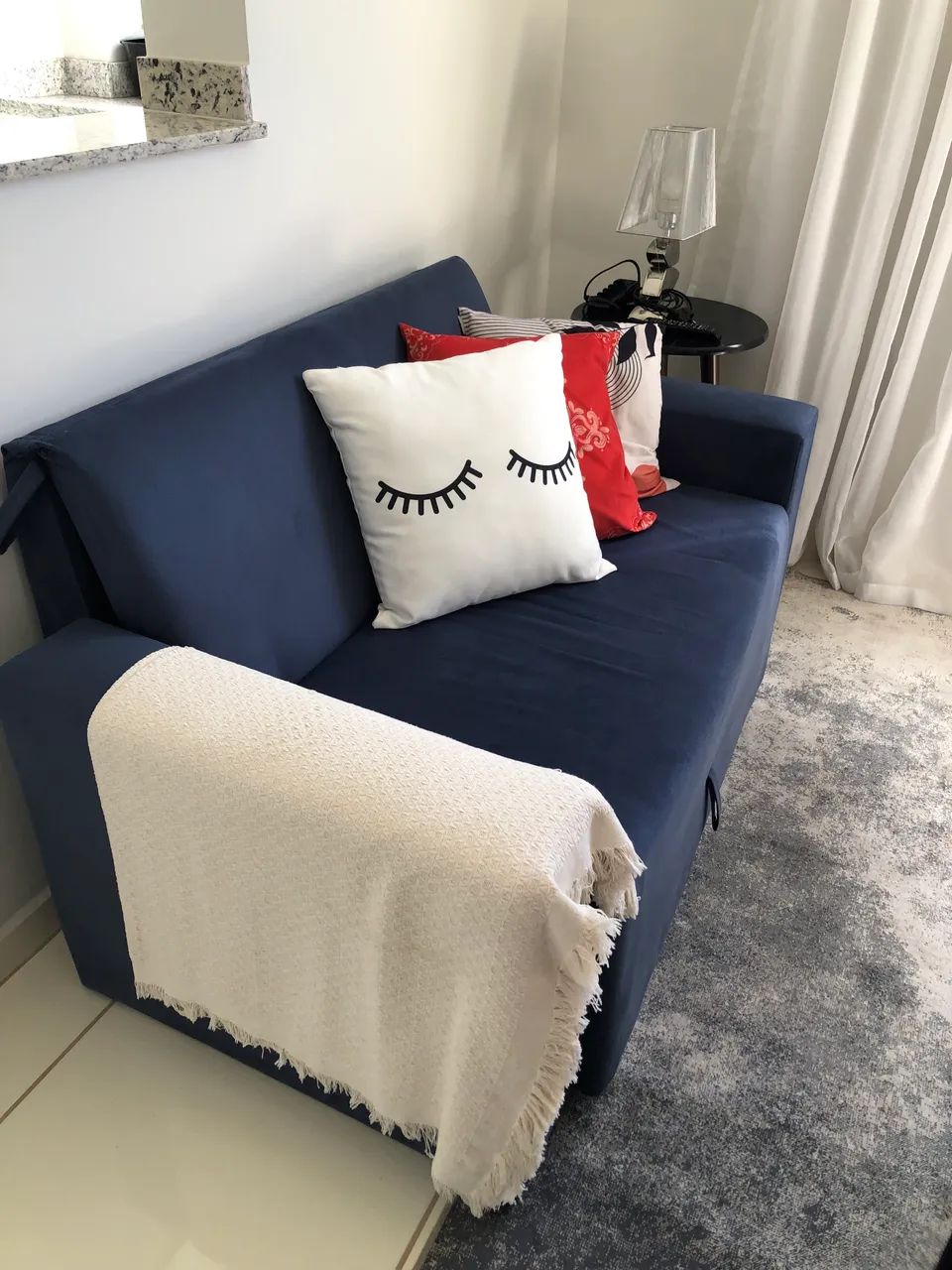 Sofá cama 2 lugares azul suede 1,40m