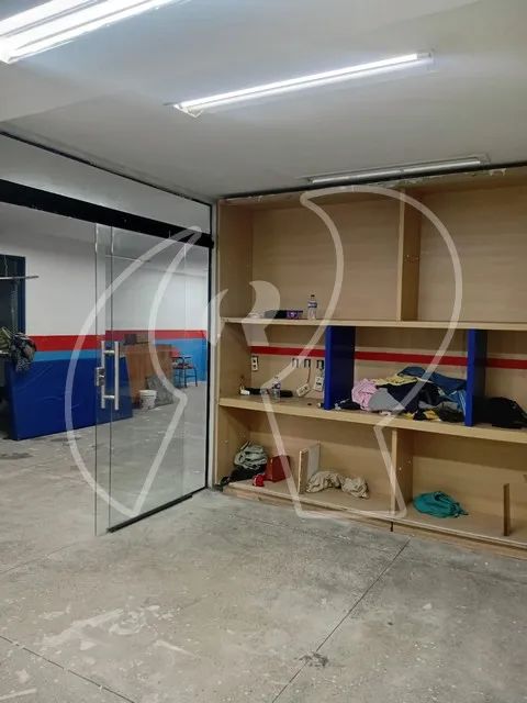Prédio comercial duplex com excelente estrutura e recepção ampla. Dispõe de 07 salas comer - Foto 2