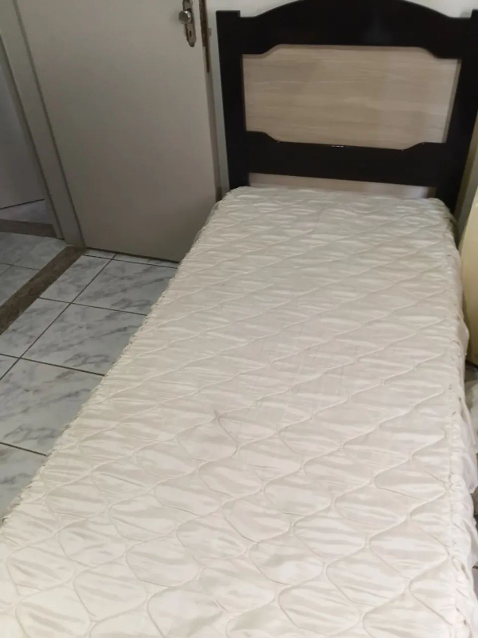 Cama de solteiro com colchão seminovo nova  - Foto 5