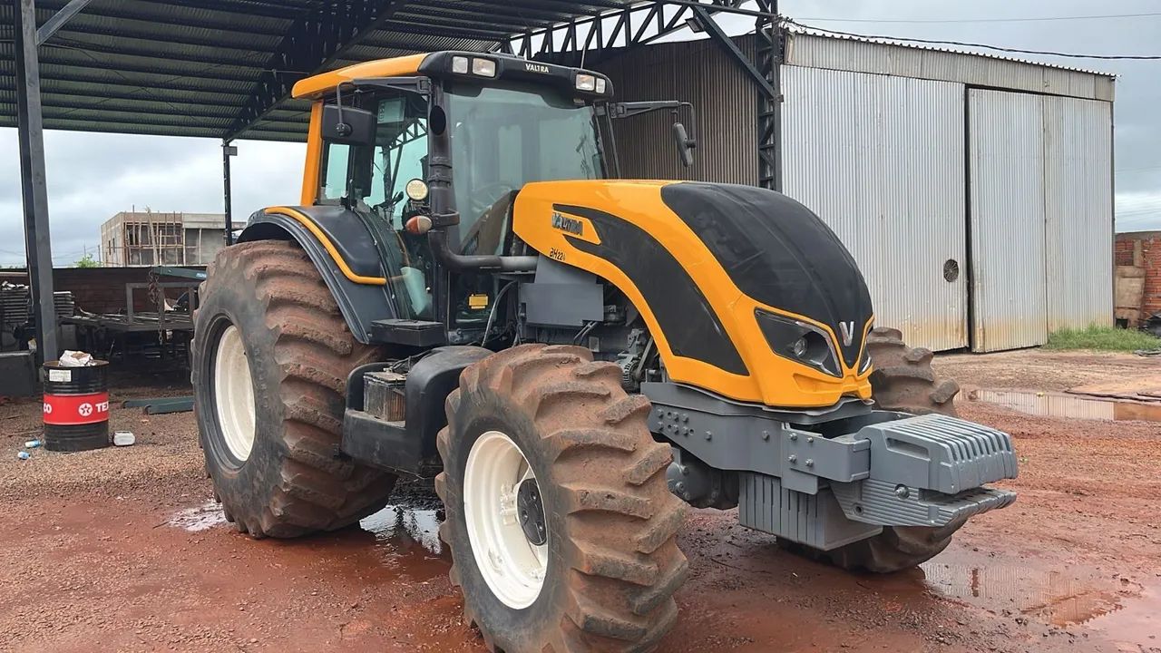  VENDO TRATOR BH 224