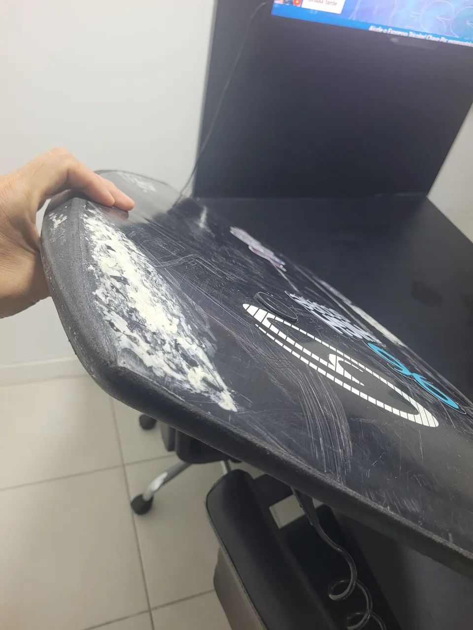 Vendo prancha body board, 41 polegadas,. Perfeito estado de uso. - Foto 4