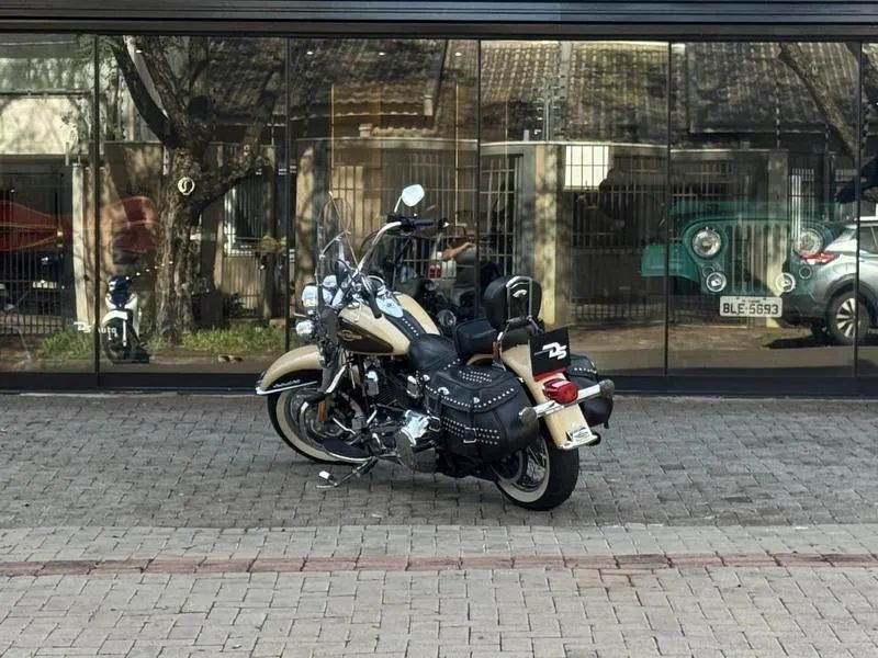 HARLEY-DAVIDSON FLSTC 2014 - Foto 2